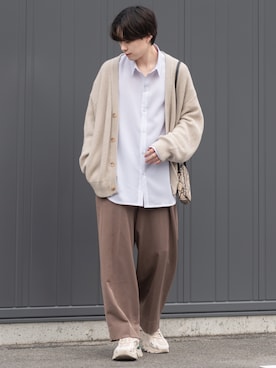 「neos（ネオス）のアイテム（トップス）」を使った、SHOTAさん（メンズ・176cm）の春コーディネート