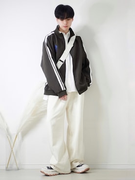 「MARC JACOBS（マークジェイコブス）のアイテム（バッグ）」を使った、SHOTAさん（メンズ・176cm）の春コーディネート