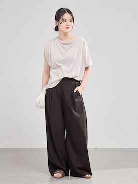 「IENA（イエナ）の《/接触冷感/防シワ》Cool touchイージースラックス（Trousers、ブラウン系）」を使った、rioさん（レディース）の夏コーディネート