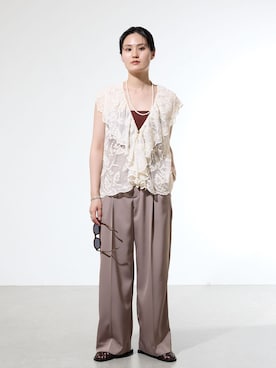 「IENA（イエナ）の《一部カラー店舗限定》ライトツイルセミワイドパンツ（Pants、ベージュ系）」を使った、rioさん（レディース）の夏コーディネート