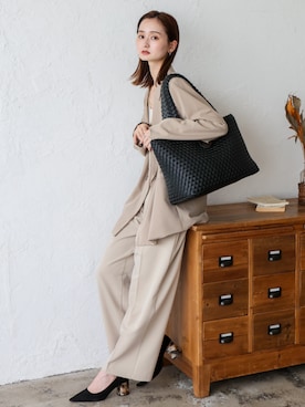 「VitaFelice（ヴィータフェリーチェ）のアイテム（トートバッグ）」を使った、VitaFeliceさん（レディース・169cm）の秋コーディネート