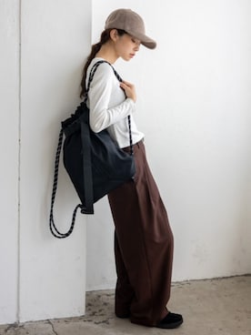 「アイテム（バックパック/リュック）」を使った、VitaFeliceさん（レディース・166cm）の冬コーディネート