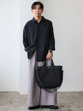 「VitaFelice（ヴィータフェリーチェ）のアイテム（トートバッグ）」を使った、VitaFeliceさん（メンズ・172cm）の秋コーディネート