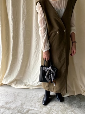 「ミニショルダー」｜「アイテム（財布/小物）」を使った、VitaFeliceさん（レディース・165cm）の秋コーディネート
