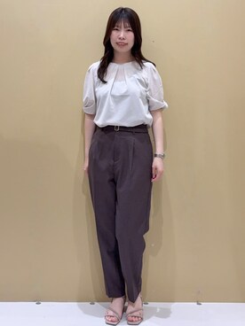 「index（インデックス）の【吸水速乾】ストライプ調デザインスリーブトップス《洗濯機OK》（Tシャツ/カットソー、ベージュ系）」を使った、えみりさん（レディース・162cm）の春コーディネート