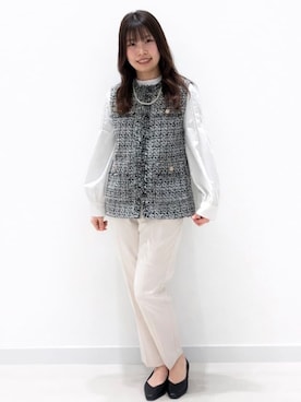 「index（インデックス）のフェザーレースブラウス（シャツ/ブラウス、ホワイト系）」を使った、えみりさん（レディース・162cm）の冬コーディネート