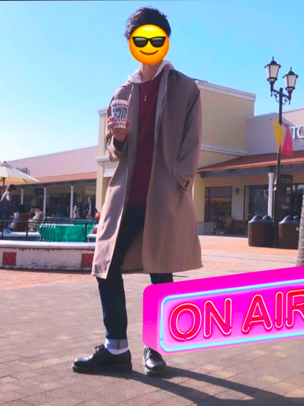 「春コーデ、おしゃれさんと繋がりたい、プチプラ、キレイめコーデ、きれいめカジュアル、マイベストコーデ2021、チェック」｜「DOOPZのTRドロップショルダーステンカラーコート（ステンカラーコート、ベージュ系）」を使った、かいさん（メンズ・174cm）の冬コーディネートの1枚目の写真