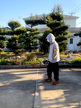 Off White オフホワイト のパーカーを使った人気ファッションコーディネート Wear