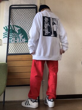 「アイテム（スウェットパンツ、レッド系）」を使った、あやらてさん（レディース・151cm）の冬コーディネート