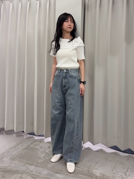 「SENSE OF PLACE by URBAN RESEARCH(センスオブプレイスバイアーバンリサーチ)の『洗濯可』メタルボタンオフショルリブセーター(ニット/セーター、ホワイト系)」を使った、カワグチさん(レディース・164cm)の春コーディネート