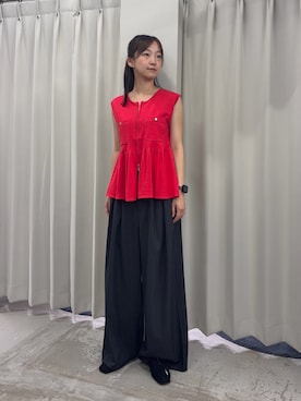 「SENSE OF PLACE by URBAN RESEARCH(センスオブプレイスバイアーバンリサーチ)の『洗濯可』ペプラムジップセーター(ニット/セーター、レッド系)」を使った、カワグチさん(レディース・164cm)の夏コーディネート