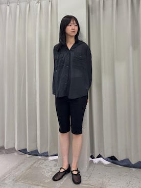 「SENSE OF PLACE by URBAN RESEARCH(センスオブプレイスバイアーバンリサーチ)のシアーフーディシャツ(シャツ/ブラウス、ブラック系)」を使った、カワグチさん(レディース・164cm)の春コーディネート