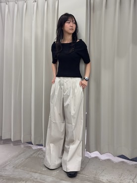 「SENSE OF PLACE by URBAN RESEARCH(センスオブプレイスバイアーバンリサーチ)の『洗濯可』メタルボタンオフショルリブセーター(ニット/セーター、ブラック系)」を使った、カワグチさん(レディース・164cm)の春コーディネート