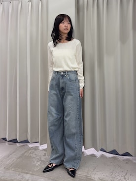 「SENSE OF PLACE by URBAN RESEARCH(センスオブプレイスバイアーバンリサーチ)のジャガードクロップドトップ(Tシャツ/カットソー、ホワイト系)」を使った、カワグチさん(レディース・164cm)の春コーディネート