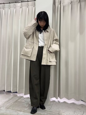 「アイテム（カバーオール）」を使った、カワグチさん（レディース・164cm）の秋コーディネート