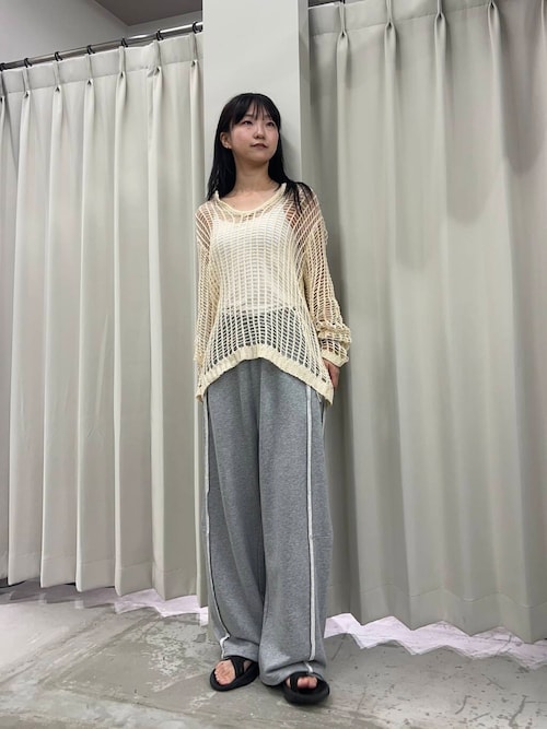 キーネックメッシュニット