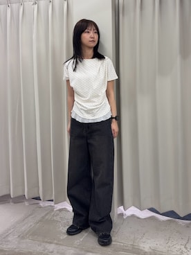 「SENSE OF PLACE by URBAN RESEARCH(センスオブプレイスバイアーバンリサーチ)のフリルドレープトップ(Tシャツ/カットソー、ホワイト系)」を使った、カワグチさん(レディース・164cm)の春コーディネート