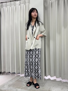 「アイテム（テーラードジャケット）」を使った、カワグチさん（レディース・164cm）の夏コーディネート