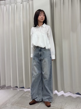 「SENSE OF PLACE by URBAN RESEARCH(センスオブプレイスバイアーバンリサーチ)のギャザーバルーンシャツ(シャツ/ブラウス、ホワイト系)」を使った、カワグチさん(レディース・164cm)の秋コーディネート