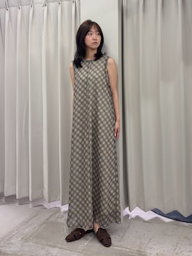 「SENSE OF PLACE by URBAN RESEARCH(センスオブプレイスバイアーバンリサーチ)のチェックシアーナローワンピース(ワンピース、ベージュ系)」を使った、カワグチさん(レディース・164cm)の夏コーディネート