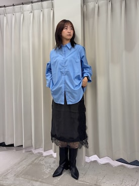 「SENSE OF PLACE by URBAN RESEARCH(センスオブプレイスバイアーバンリサーチ)のストライプアソートルーズシャツ(シャツ/ブラウス、ブルー系)」を使った、カワグチさん(レディース・164cm)の秋コーディネート