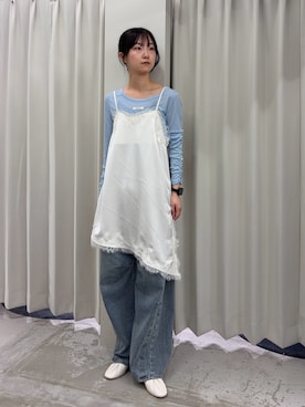 「SENSE OF PLACE by URBAN RESEARCH(センスオブプレイスバイアーバンリサーチ)のUネックピスネームシアートップ(Tシャツ/カットソー、ブルー系)」を使った、カワグチさん(レディース・164cm)の春コーディネート