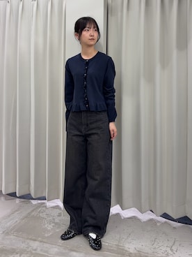 「SENSE OF PLACE by URBAN RESEARCH(センスオブプレイスバイアーバンリサーチ)の『洗濯可』フリルトリムニットカーディガン(ニット/セーター、ブルー系)」を使った、カワグチさん(レディース・164cm)の春コーディネート