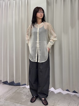 「SENSE OF PLACE by URBAN RESEARCH(センスオブプレイスバイアーバンリサーチ)のバンドカラーシャンブレーシアーシャツ(シャツ/ブラウス、ホワイト系)」を使った、カワグチさん(レディース・164cm)の春コーディネート
