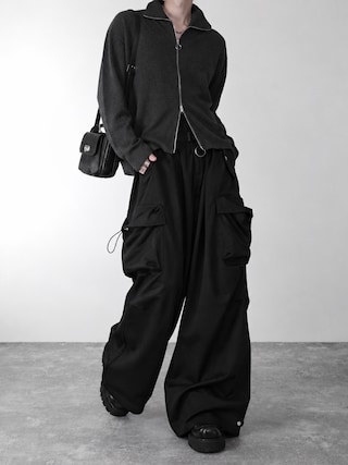「ADRER(アドラー)のfull zip knit cardigan / フルジップ ニットカーディガン(カーディガン/ボレロ)」を使った、犬飼京 inukai keiさん(メンズ・183cm)の秋コーディネート