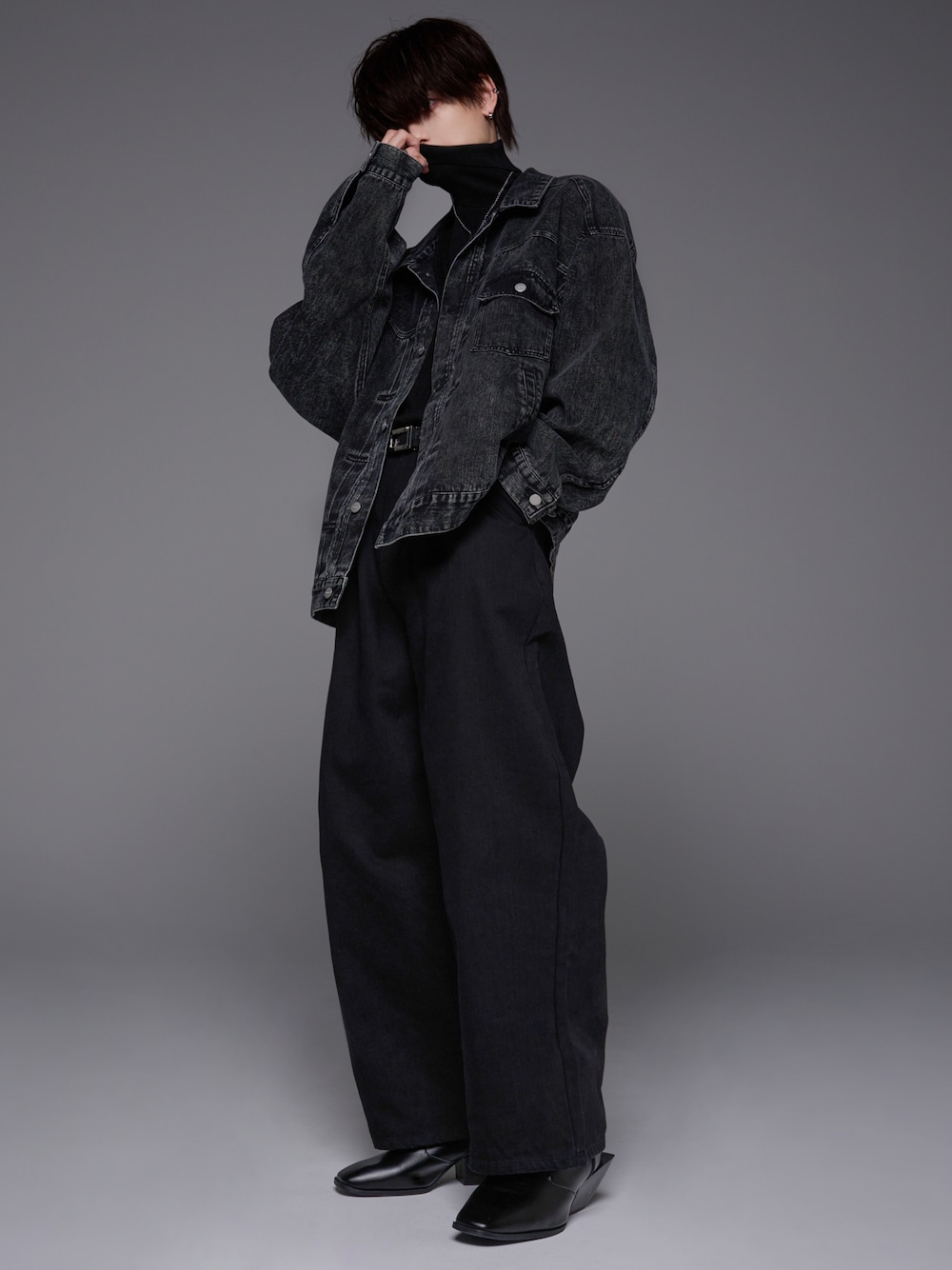 ãã©ãã¯ç³»ã®ããã ãžã£ã±ããããã©ãã¯ç³»ã®ããã/ã»ãŒã¿ãŒããã©ãã¯ç³»ã®ããŒããççšããã¡ã³ãºã®å¬ã³ãŒãã£ããŒãã®1æç®ã®åç