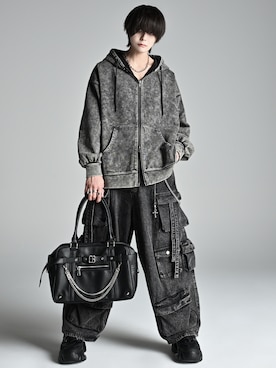 「アイテム（雑貨/ホビー）」を使った、犬飼京 inukai keiさん（メンズ・183cm）の秋コーディネート