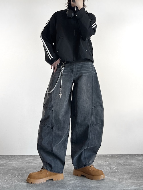 「ADRER(アドラー)のThe Nylon Jacket / ザ・ナイロンジャケット(ナイロンジャケット)」を使った、犬飼京 inukai keiさん(メンズ・183cm)の秋コーディネート