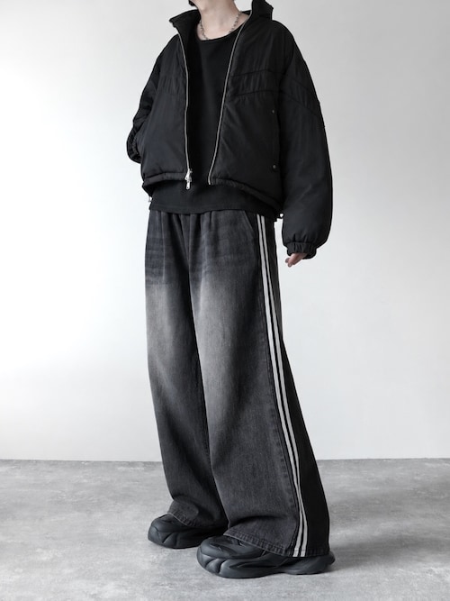 「ADRER(アドラー)のreversible compact air padded jacket / リバーシブルコンパクトエアーパデッドジャケット(ダウンジャケット/コート)」を使った、犬飼京 inukai keiさん(メンズ・183cm)の秋コーディネート