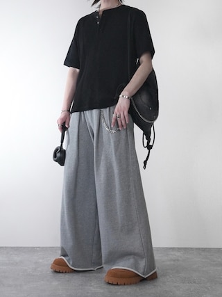 「ADRER（アドラー）のWaffle Heavy Henley Neck Tee / ワッフル ヘビー ヘンリーネックT（Tシャツ/カットソー）」を使った、犬飼京 inukai keiさん（メンズ・183cm）の春コーディネート