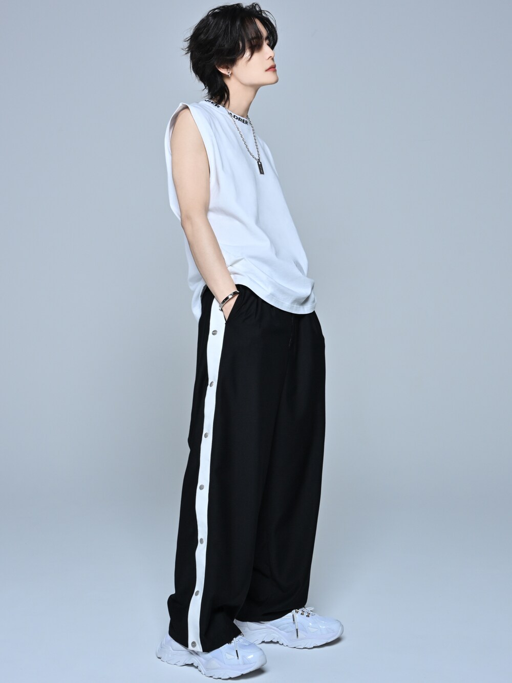 犬飼京 inukai kei｜ADRERのタンクトップを使ったコーディネート - WEAR