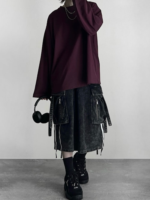 「ADRER(アドラー)の【24AW】extra quality wide sleeve (over size) long-T/エクストラクオリティワイドスリーブ(オーバーサイズ)ロンT(Tシャツ/カットソー)」を使った、犬飼京 inukai keiさん(メンズ・183cm)の秋コーディネート