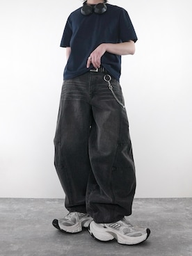 「ADRER（アドラー）のTHE BASIC TEE / Cool Touch × Sweat Proof / ザ ベーシック ティー / 接触冷感 × 汗シミ防止（Tシャツ/カットソー、ブルー系）」を使った、犬飼京 inukai keiさん（メンズ・183cm）の春コーディネート