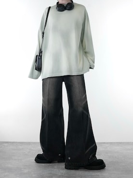「ADRER（アドラー）のextra quality wide sleeve (over size) long-T / エクストラクオリティワイドスリーブ(オーバーサイズ)ロンT（Tシャツ/カットソー、グリーン系）」を使った、犬飼京 inukai keiさん（メンズ・183cm）の秋コーディネート