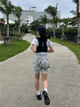 「On（オン）のアイテム」を使った、r27さん（レディース・160cm）の春コーディネート