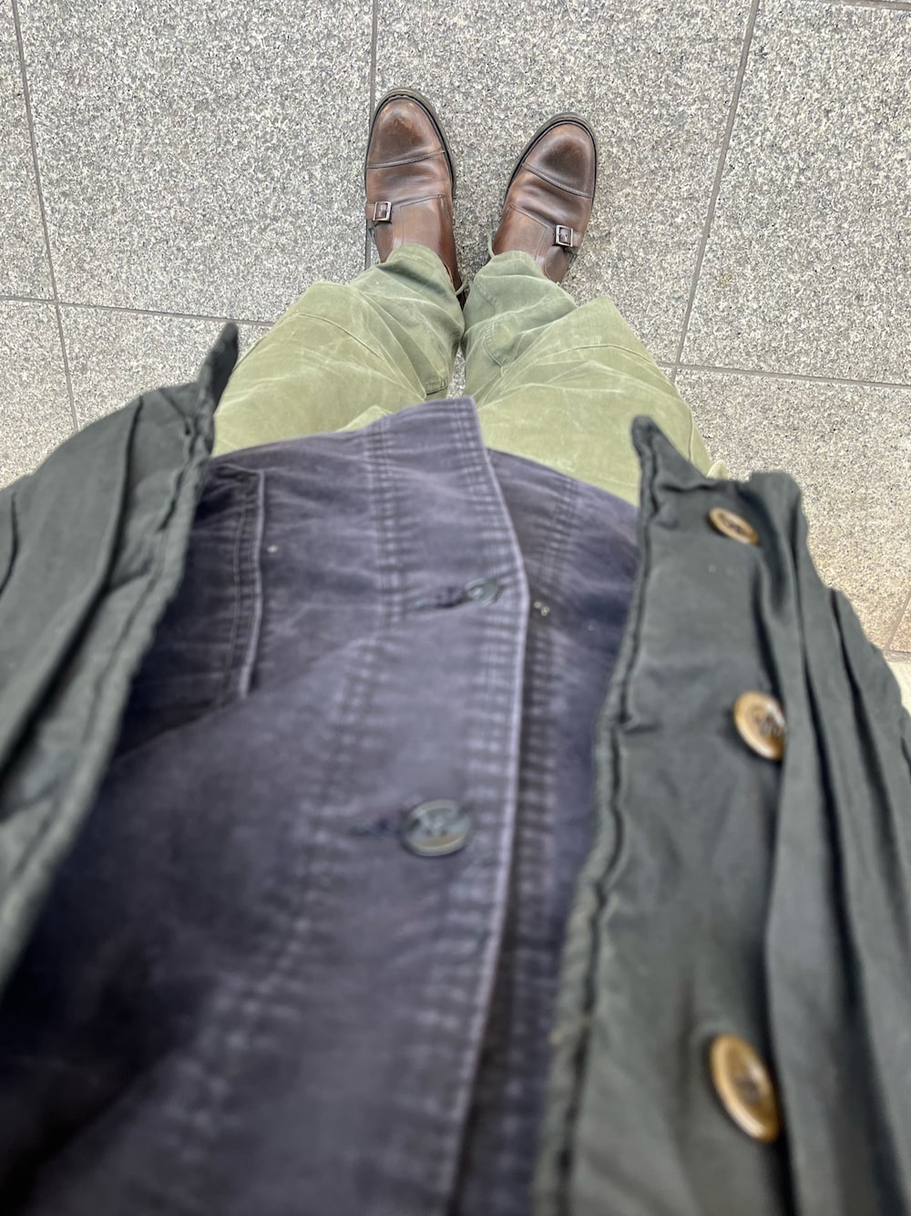 「French」｜「French Army M-64のアイテム（カーゴパンツ、グリーン系）」を使った、Taka_Koboさん（メンズ・165cm）の冬コーディネートの1枚目の写真
