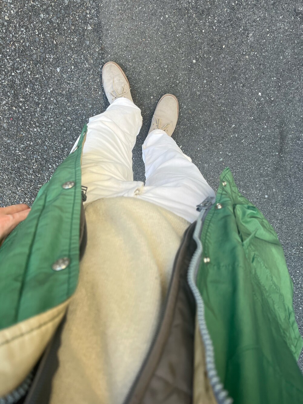 「clarks、MADE IN ENGLAND、Desert boots、60/40、EURO Levi's、私の推しブランド」｜「Clarksのアイテム（ブーツ、ベージュ系）」を使った、Taka_Koboさん（メンズ・165cm）の冬コーディネートの1枚目の写真