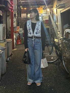 「SLOBE IENA（スローブイエナ）のエンブロイダリーショートジレ（ベスト、ホワイト系）」を使った、しゃかりき・リラックスさん（レディース・159cm）の春コーディネート