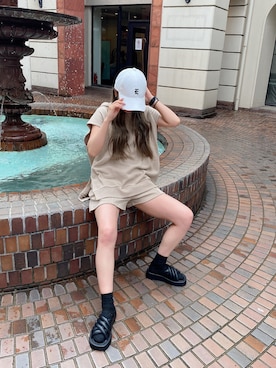 「サンダルに靴下」｜「アイテム（キャップ）」を使った、TSUBASAさん（レディース・154cm）の春コーディネート