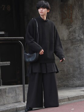 「アイテム（ショルダーバッグ）」を使った、Fujino Masaruさん（メンズ・181cm）の秋コーディネート