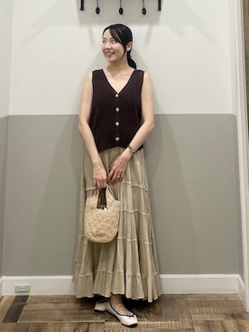 「A part by（アパートバイ）のニットベスト（ベスト、ブラウン系）」を使った、miyuさん（レディース・154cm）の夏コーディネート