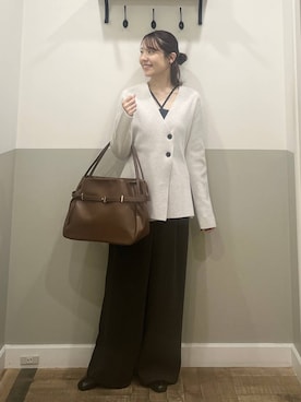 「アイテム（ノーカラージャケット）」を使った、miyuさん（レディース・154cm）の秋コーディネート