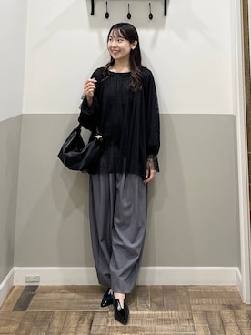 「A part by（アパートバイ）のスラックスコクーンボリュームパンツ（Trousers、グレー系）」を使った、miyuさん（レディース・154cm）の春コーディネート