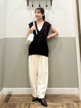 「アイテム（ベスト、レッド系）」を使った、miyuさん（レディース・154cm）の秋コーディネート