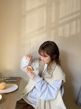 「春服デビュー宣言」｜「アイテム（ダウンジャケット/コート）」を使った、s a k iさん（レディース・155cm）の春コーディネート