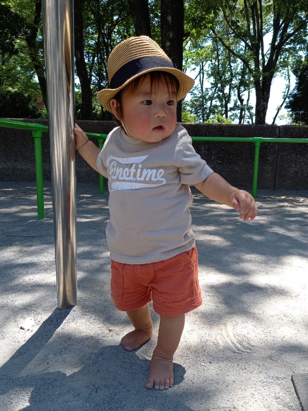 「キッズファッション、男の子コーデ、キッズコーデ、夏、夏だ！Tシャツ着よう！、夏コーデ、男の子、カジュアル、Tシャツ、オレンジ」｜「西松屋のアイテム（その他パンツ、オレンジ系）」を使った、aoto*senaさん（キッズ・80cm）の夏コーディネートの1枚目の写真